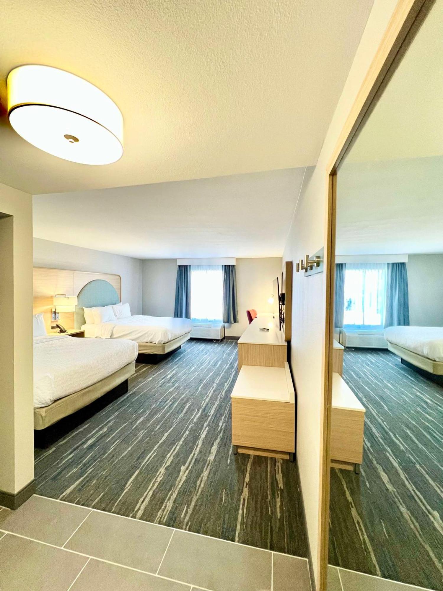 Hampton Inn Stony Creek Luaran gambar